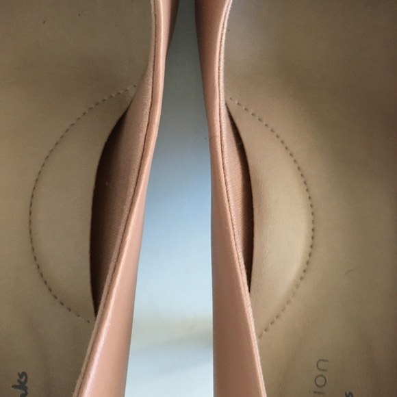 Beautiful and comfy Clarks Adriel Viola 👠 See description! - Picture 10 of 12